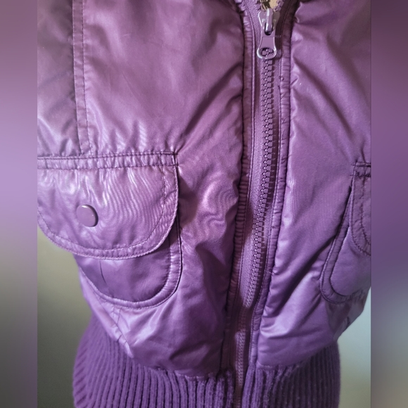 Ashley by 26 sleeveless jacket in purple. XL - Picture 3 of 7